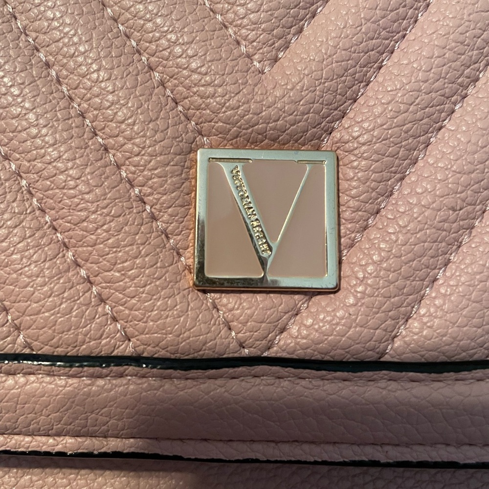 Victoria Secret Pink Chevron Quilted Wristlet Clutch - Picture 12 of 12